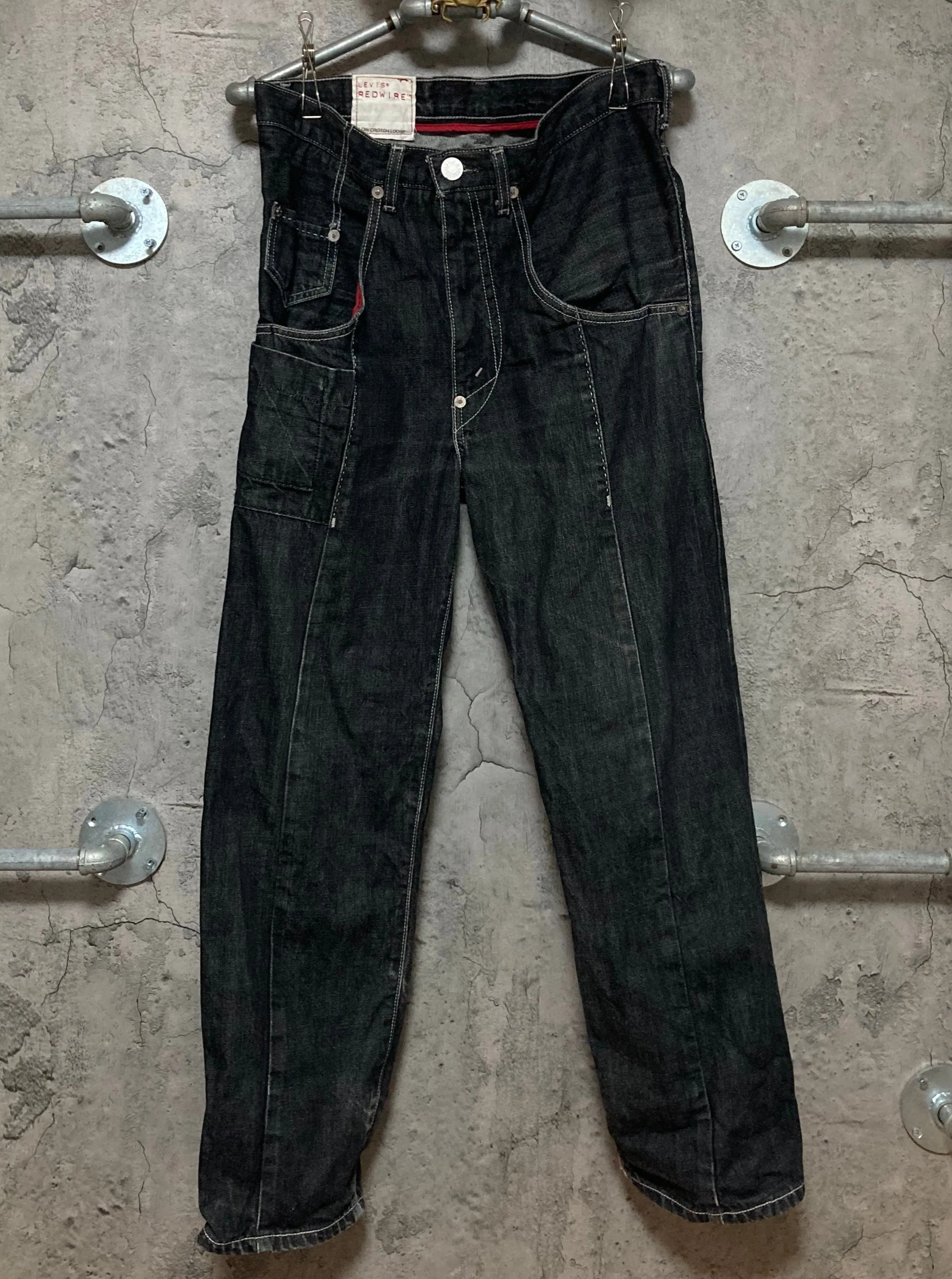2006 LEVI’S red wire pants black