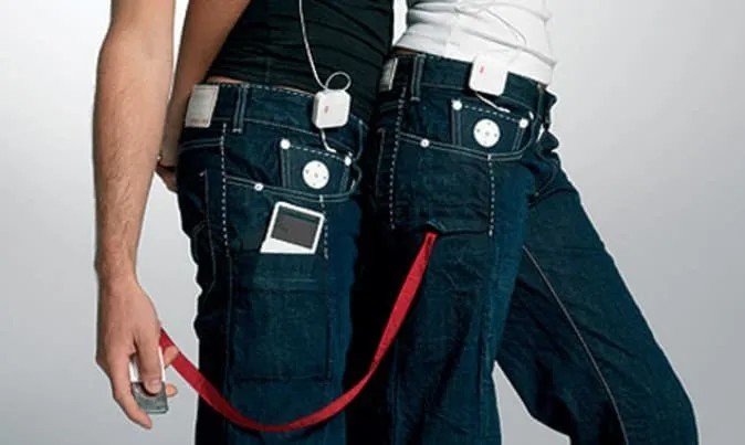 2006 LEVI’S red wire pants black