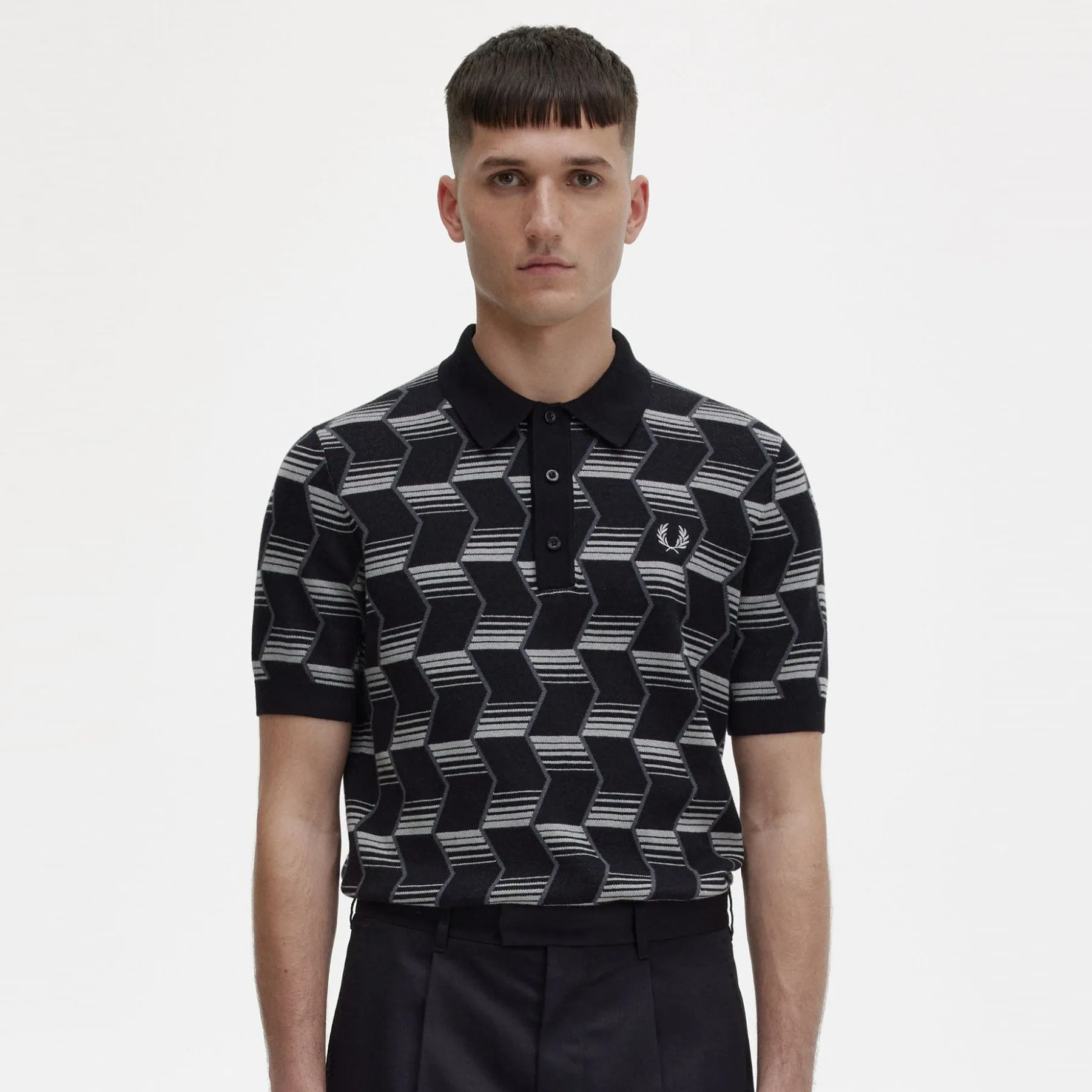 Chevron Stripe Knitted Shirt (Black)