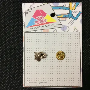 MP0132 - Gold Hawk Eagle Bird Head Metal Pin Badge