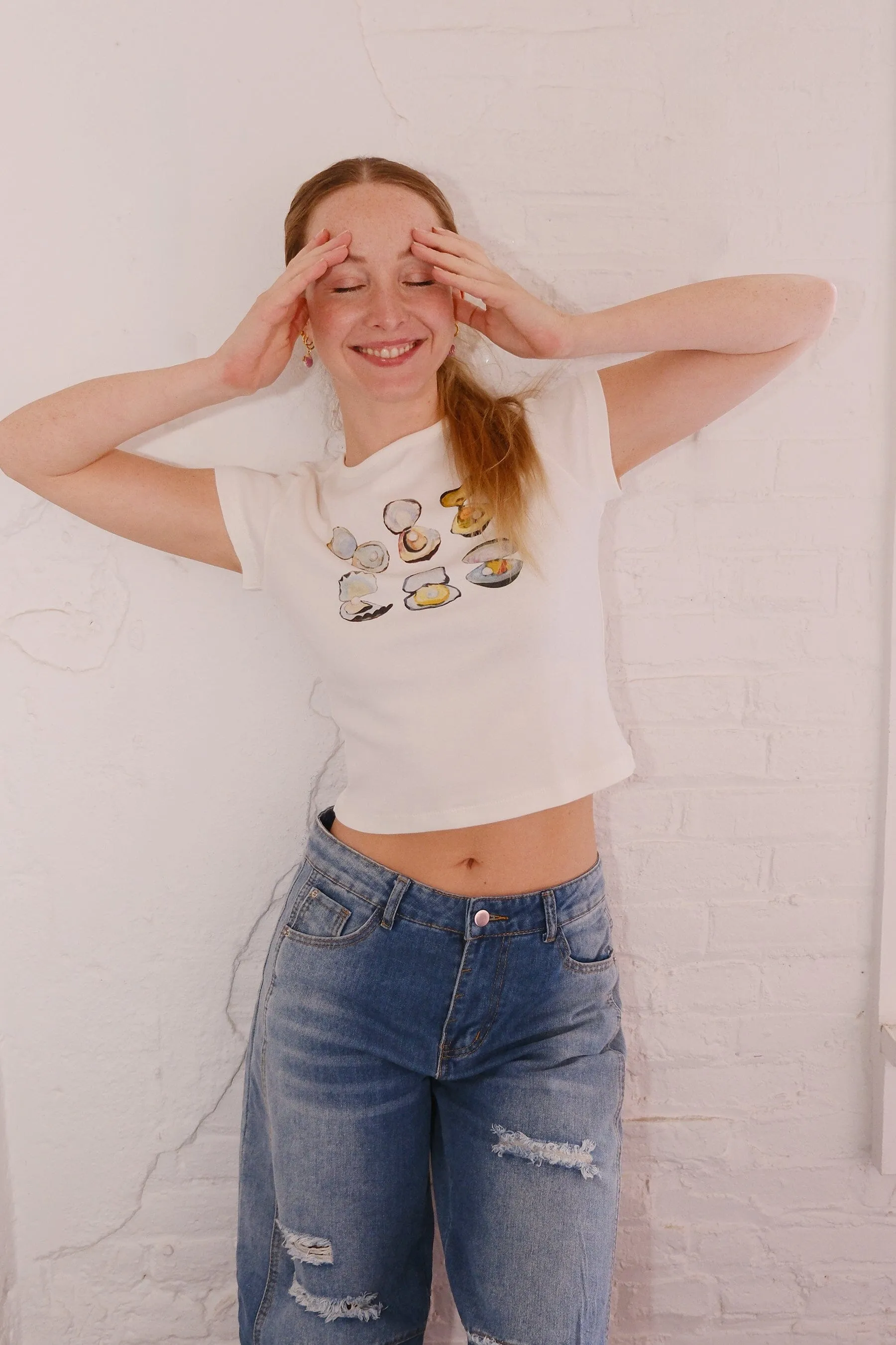 Oyster Party Graphic Baby Tee