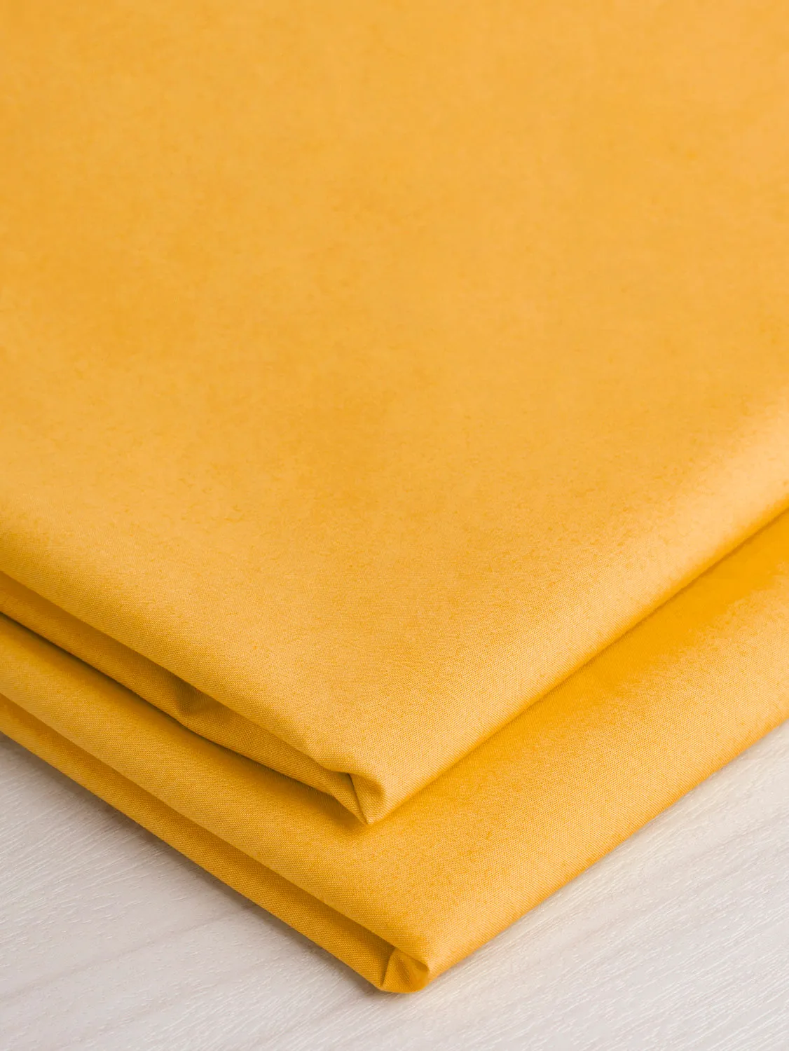 Signature Crisp Cotton Poplin - Mango - Swatch
